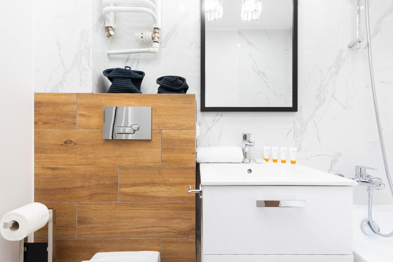 Beautiful Two-Bedroom Apartment Warsaw Bielany By Noclegi Renters ภายนอก รูปภาพ