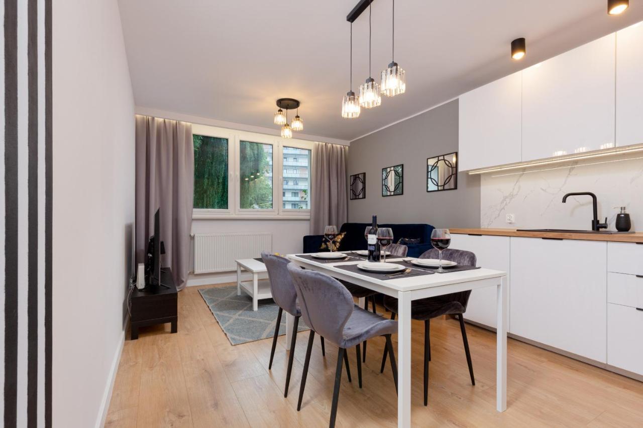 Beautiful Two-Bedroom Apartment Warsaw Bielany By Noclegi Renters ภายนอก รูปภาพ