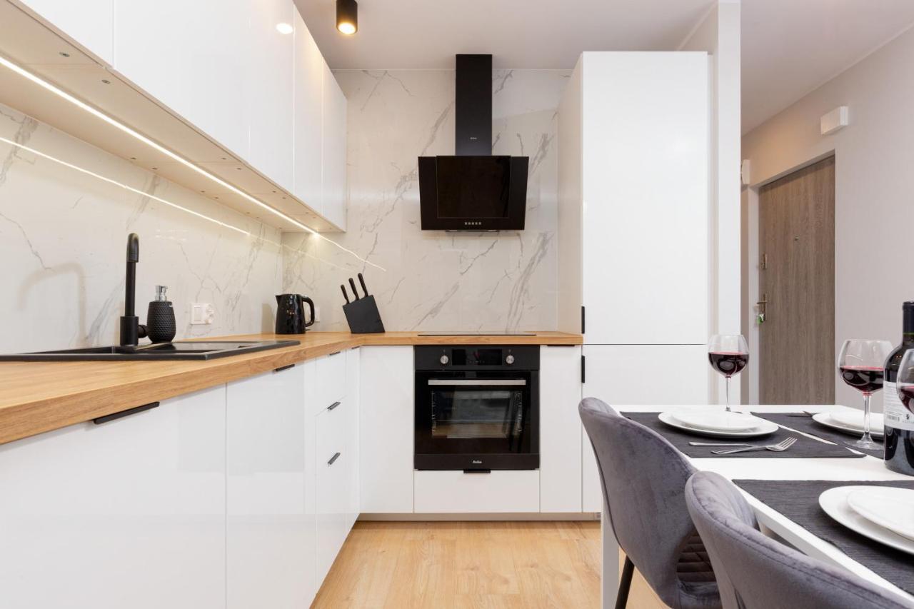 Beautiful Two-Bedroom Apartment Warsaw Bielany By Noclegi Renters ภายนอก รูปภาพ